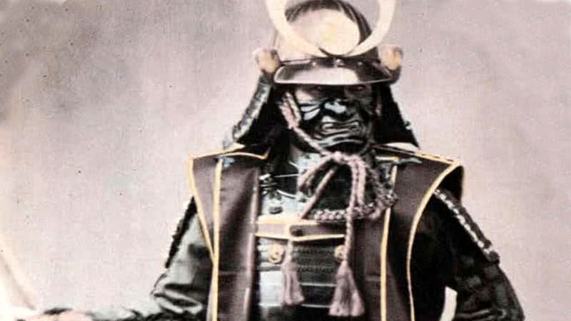 Antigo guerreiro samurai - Domínio Público via Wikimedia Commons