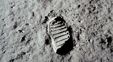 Pegada do astronauta Buzz Aldrin na Lua - NASA