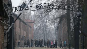 Portões de Auschwitz, campo de concentração localizado na Polônia - Getty Images