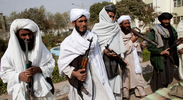 Membros do Talibã em foto antiga - Getty Images