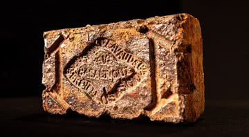 Tijolo de basalto encontrado - Divulgação / Instituto Butantan