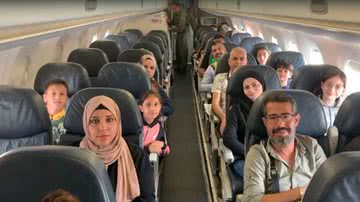 Brasileiros na aeronave que deixou o Cairo - Divulgação/FAB