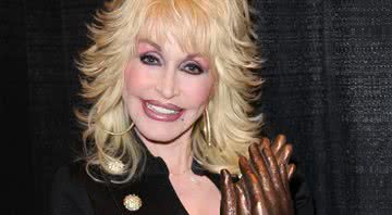 Fotografia de Dolly Parton - Wikimedia Commons