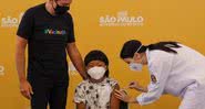 O momento da vacinação - Divulgação/Governo de São Paulo