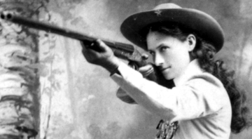 A legendária Annie Oakley - Wikimedia Commons