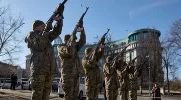 Imagem meramente ilustrativa das Forças Armadas da Ucrânia - Getty Images