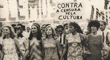 Mulheres protestando durante a Ditadura Militar Brasileira - Divulgação/Elói Corrêa/GOVBA