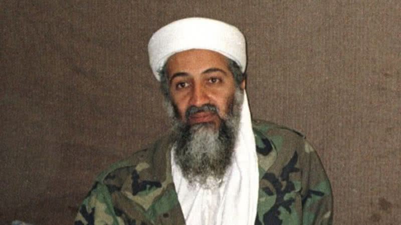 O terrorista da Al-Qaeda, Osama Bin Laden - Wikimedia Commons, sob licença Creative Commons