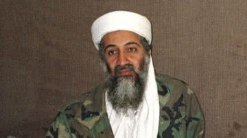 O terrorista da Al-Qaeda, Osama Bin Laden - Wikimedia Commons, sob licença Creative Commons
