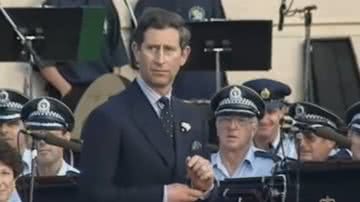 O então príncipe Chales momentos antes do atentado - Reprodução/Vídeo/YouTube/ABC News (Australia)