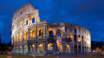 Fotografia do Coliseu Romano - Foto por Diliff pelo Wikimedia Commons