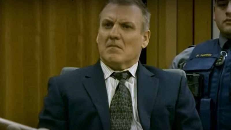 Imagem de Brian Smith em tribunal - Divulgação/ Youtube/ COURT TV