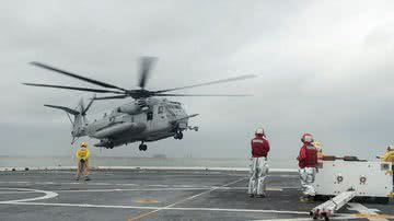 Um helicóptero CH-53E Sea Stallion dos Fuzileiros Navais da Marinha dos EUA - Getty Images