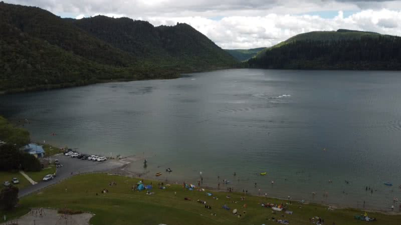 Lago Rotorua, na Nova Zelândia - Reprodução / Youtube / Shot by Christo