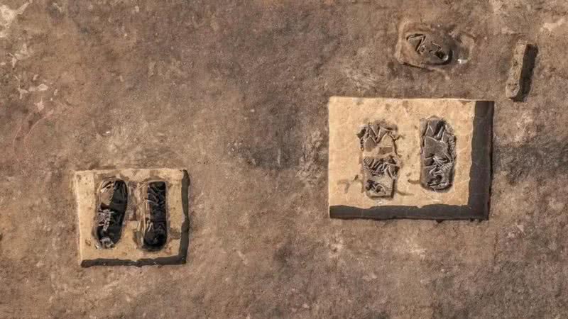 Neolithisches Grab mit neben einem Menschen begrabenen Ochsen in Deutschland