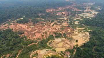 Área de garimpo ilegal de ouro na Terra Indígena Kayapó, no Pará - Licença Creative Commons via Wikimedia Commons