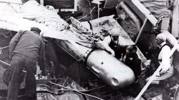 Fotografia da bomba perdida, que foi recuperada meses depois - Domínio Público