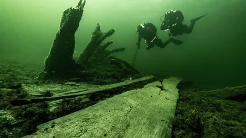 Fotografia tirada próxima aos destroços do navio de guerra Gribshunden - Divulgação/Florian Huber
