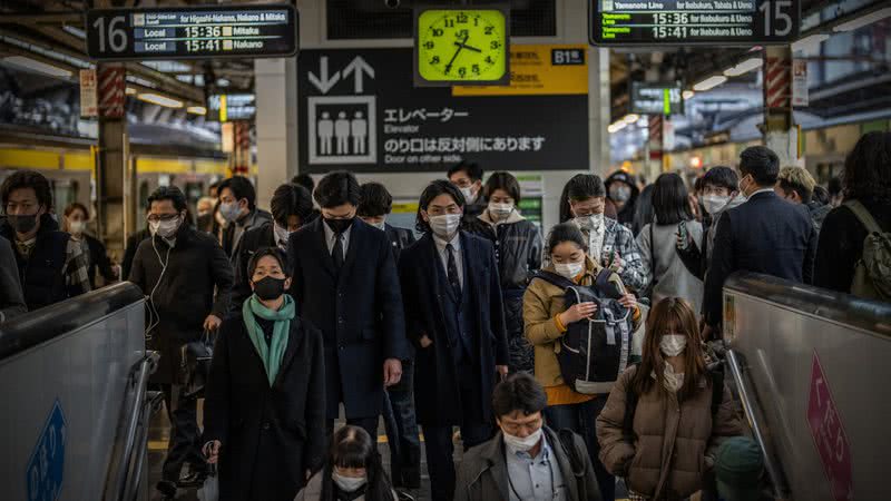 Fotografia tirada em estação de trem no Japão - Getty Images