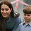 Kate Middleton e seu filho caçula, o príncipe Louis