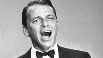 Frank Sinatra em 1962 - Domínio Público via Wikimedia Commons