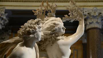 Escultura de Dafne e Apolo por Bernini - Alvesgaspar via Wikimedia Commons