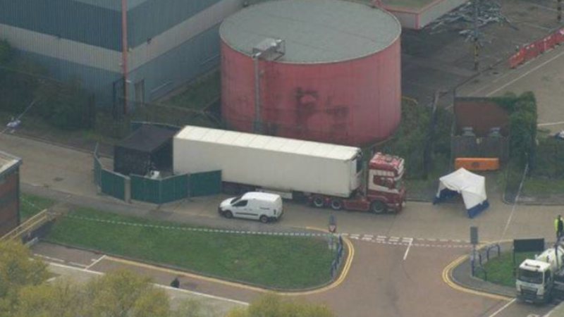 Imagem do caminhão com 39 corpos em seu interior - Divulgação/ITV London