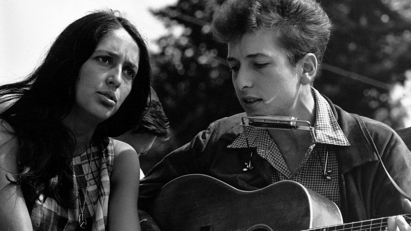 Boby Dylan e Joan Baez na década de 1960 - Imagem de WikiImages por Pixabay