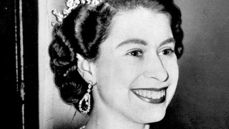 Rainha Elizabeth II, 1953 - Associated Press / Domínio Público, via Wikimedia Commons