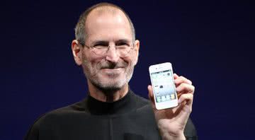 Steve Jobs apresenta o iPhone 4 no 2010 Worldwide Developers Conference - Matthew Yohe/ CC BY-SA 3.0, via Wikimedia Commons