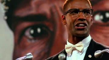 Cena do filme Malcolm X (1992) - Divulgação