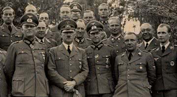 Capa da obra Personagens do Terceiro Reich (2020) - Divulgação / Editora 106