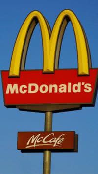 Vkusno &amp; tochka: ‘McDonald’s’ russo volta a operar em Moscou