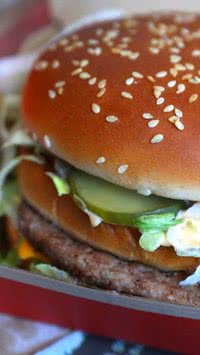 Big Mac continua sendo vendido na Rússia, mas com novo nome
