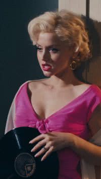 Filme que imagina a vida de Marilyn Monroe chega à Netflix 