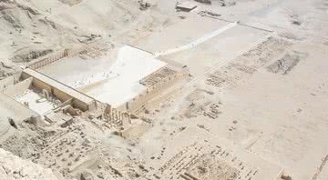 Os três templos de Deir El-Bahri - Wikimedia Commons