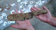 Um dos artefatos encontrados durante escavações na Polônia - Divulgação/Science in Poland