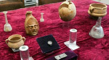 Artefatos encontrados em cerca de 20 sepulturas da Era Romana - Divulgação/Museu Veliko Tarnovo