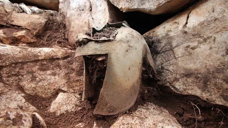 Dairy products Fancy dress steam Arqueólogos descobrem raro capacete grego-ilírio em túmulo de guerreiro na  Croácia