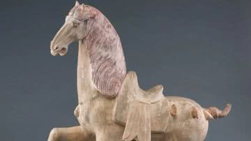Escultura chinesa, em cerâmica, de cavalo - Divulgação/Cincinnati Museum Center