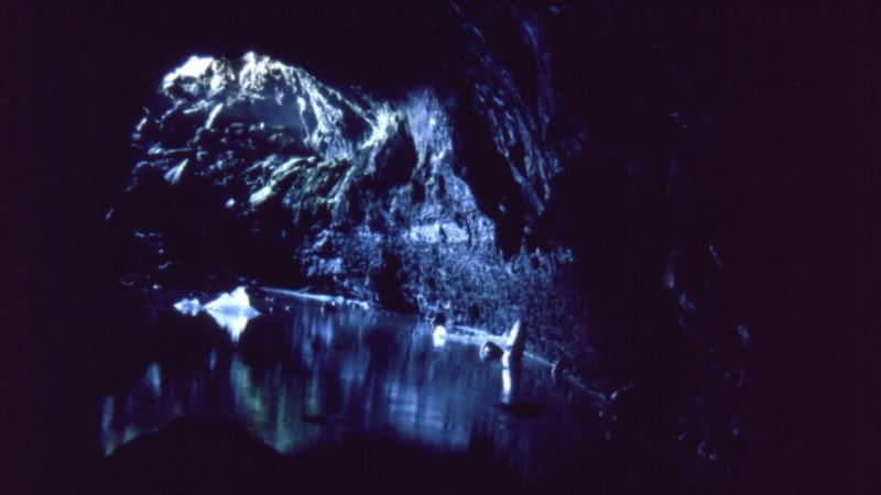 A caverna Surtshellir, na Islândia - TomR via Wikimedia Commons