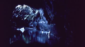 A caverna Surtshellir, na Islândia - TomR via Wikimedia Commons