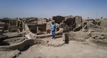 Cientista Zahi Hawass em sua descoberta próximo a Luxor, no Egito - Getty Images