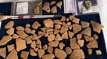 Alguns dos artefatos descobertos no local - Divulgação - Commonwealth Heritage Group