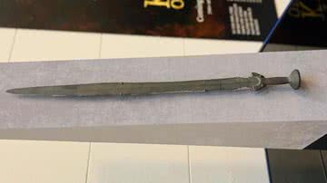 Fotografia da espada recentemente autenticada - Divulgação/ Field Museum