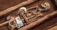 Um dos esqueletos descobertos na expedição - Divulgação / Universidade de Shandong