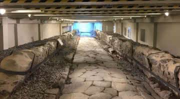 A estrada romana incorporada ao McDonald's - Divulgação/Superintendente de Arqueologia de Roma