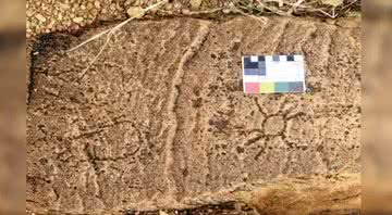 Inscrições em pedra encontrada na Índia - Divulgação