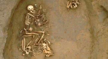 Esqueletos antigos encontrados em Kent, na Inglaterra - Divulgação / Wessex Archaeology