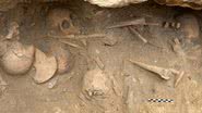 Esqueletos descobertos em tumba de 1,5 mil anos do México - Divulgação/INAH